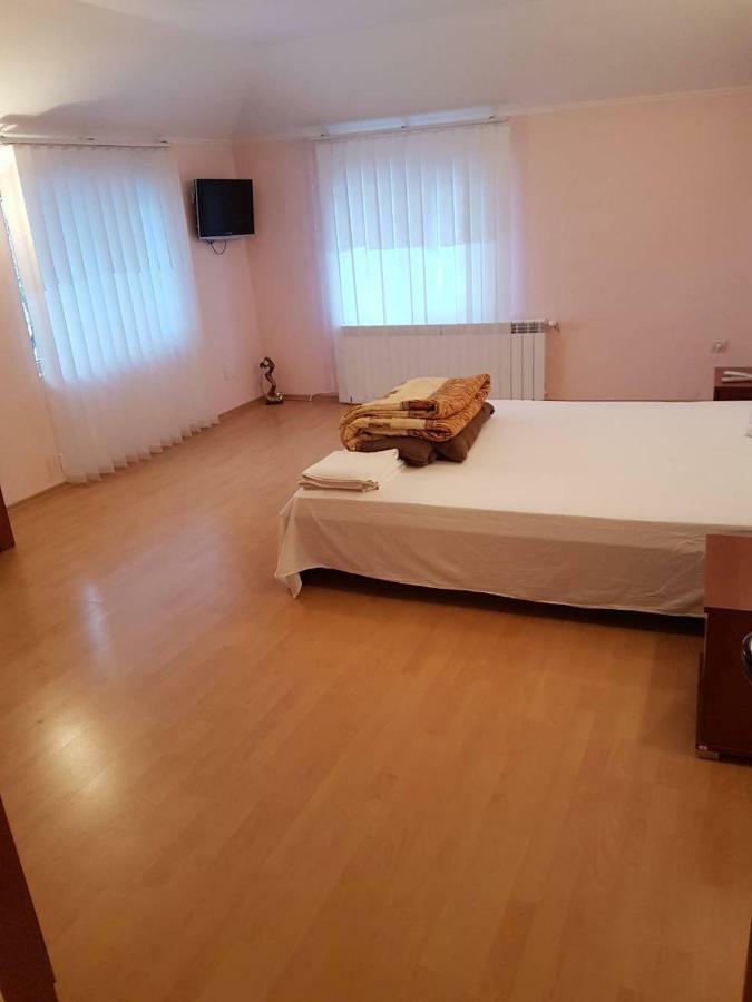 Guest House Iveta Софія Екстер'єр фото